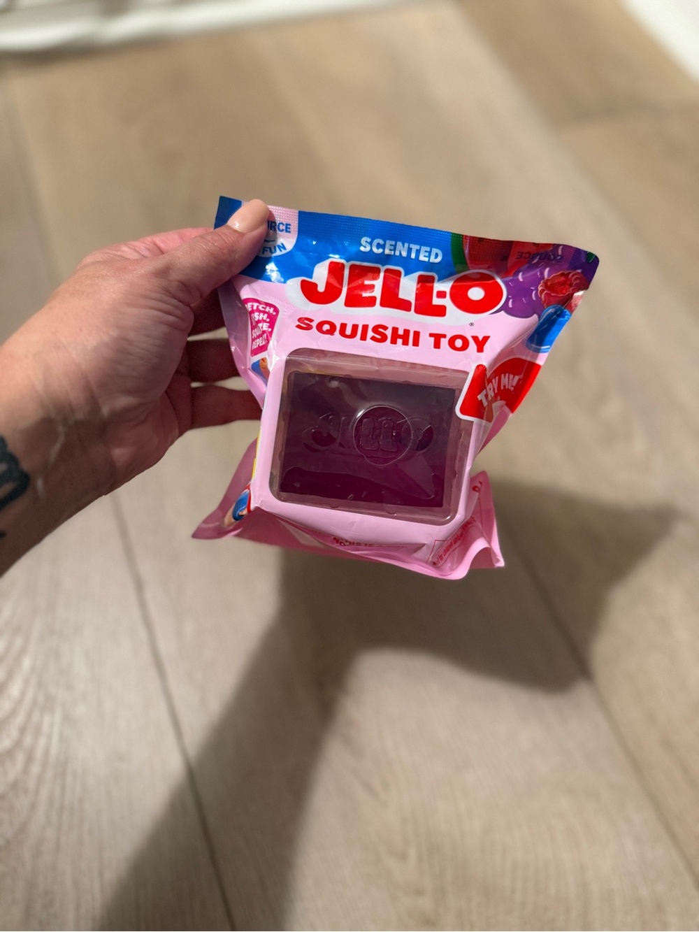 Viral red Jelly-O scented squishi toy NEW